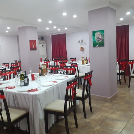 City Hotel Ust-Kamenogorsk Ngoại thất bức ảnh