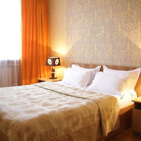 City Hotel Ust-Kamenogorsk Ngoại thất bức ảnh