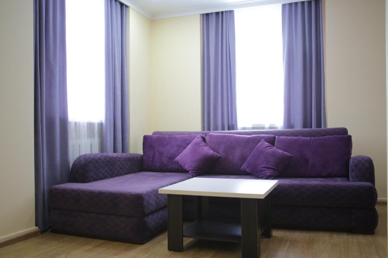City Hotel Ust-Kamenogorsk Ngoại thất bức ảnh
