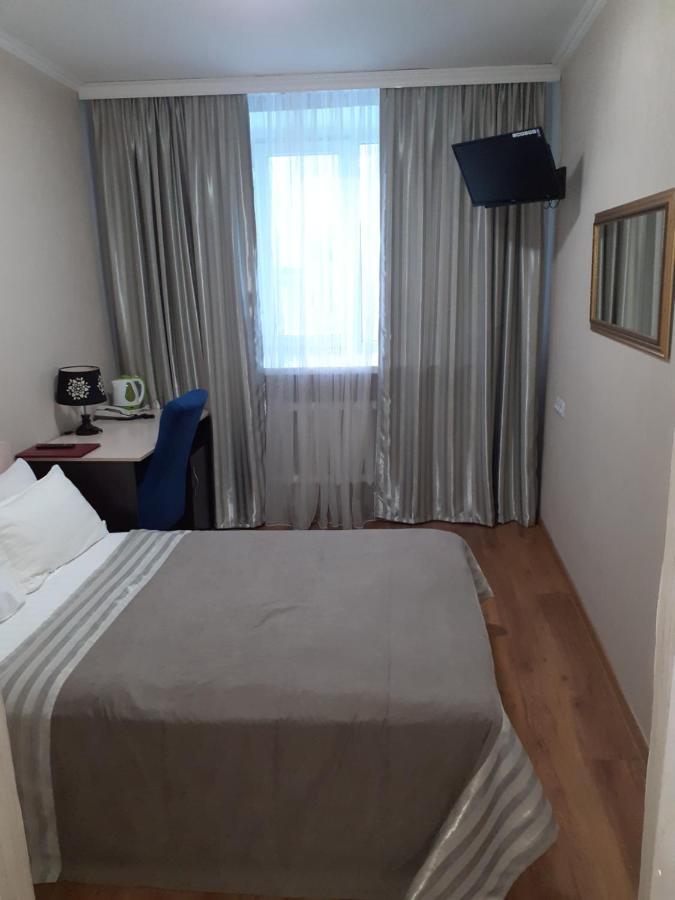 City Hotel Ust-Kamenogorsk Ngoại thất bức ảnh