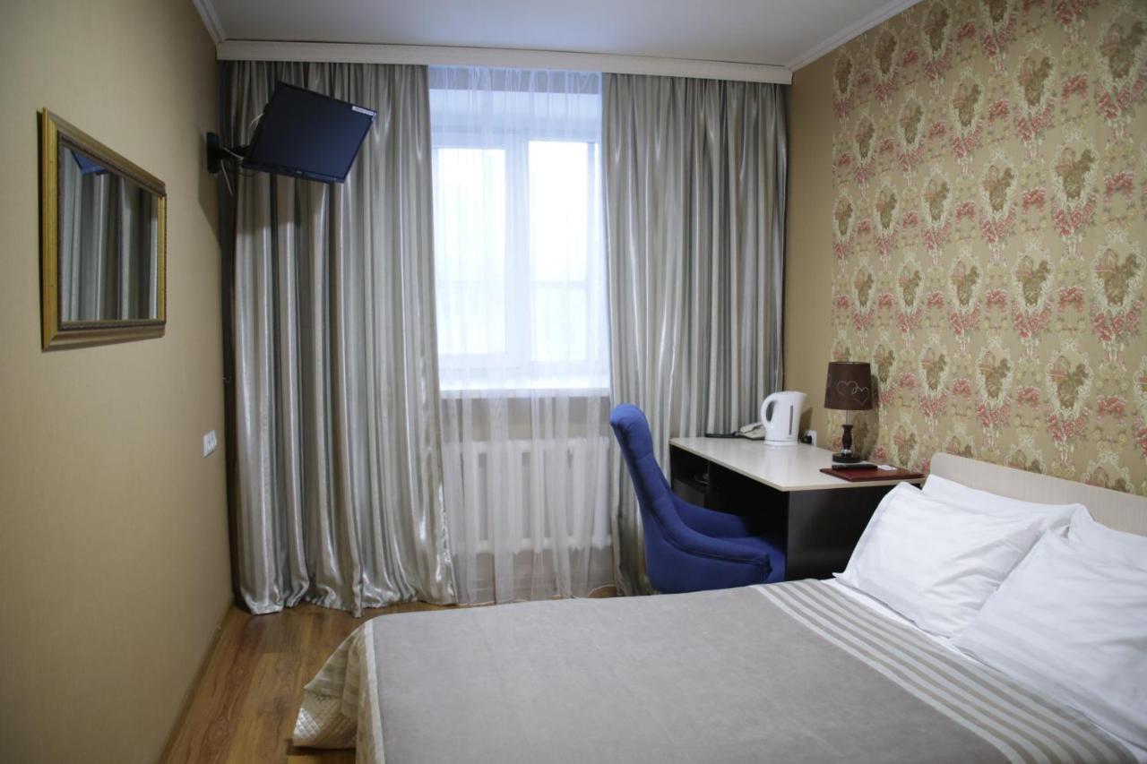 City Hotel Ust-Kamenogorsk Ngoại thất bức ảnh
